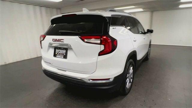 Photo of 2023 Summit White GMC Terrain