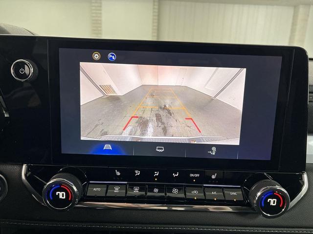 Photo of 2025 Summit White Chevrolet Colorado