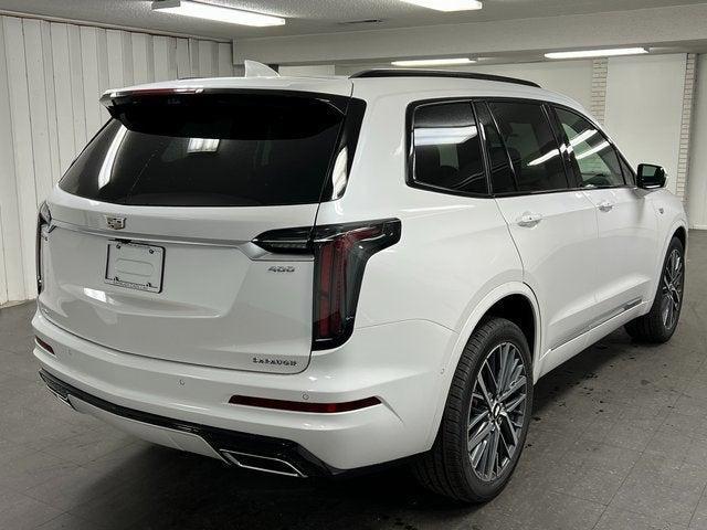 Photo of 2025 Crystal White Tricoat Cadillac XT6