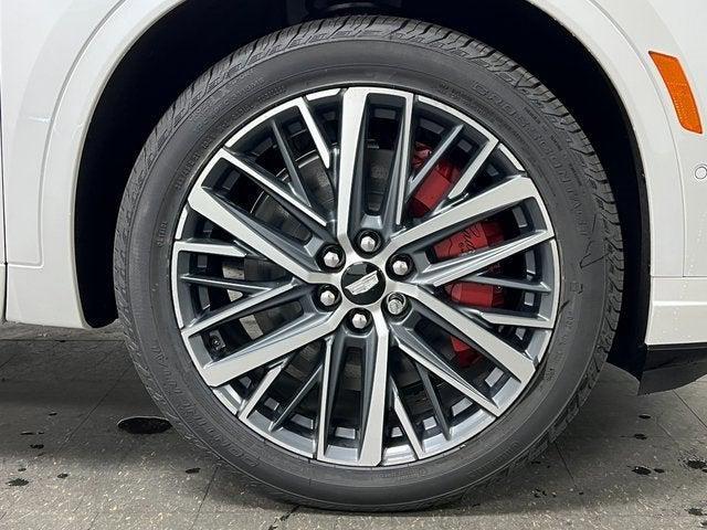 Photo of 2025 Crystal White Tricoat Cadillac XT6