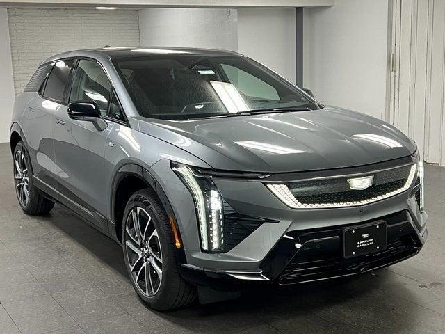 Photo of 2025 Argent Silver Metallic Cadillac OPTIQ