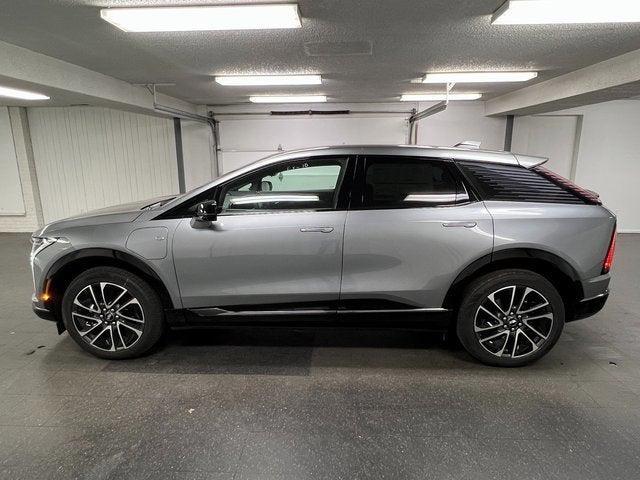 Photo of 2025 Argent Silver Metallic Cadillac OPTIQ