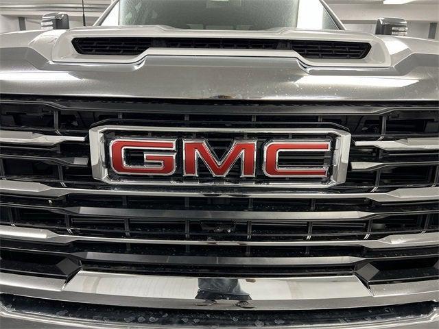 Photo of 2025 Summit White GMC Sierra 2500
