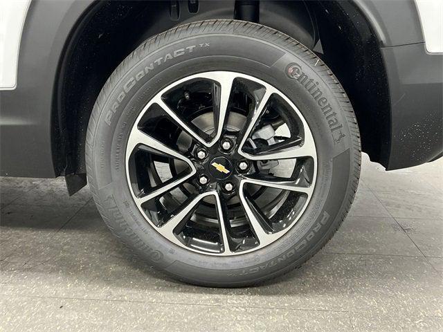 Photo of 2026 Summit White Chevrolet Trailblazer