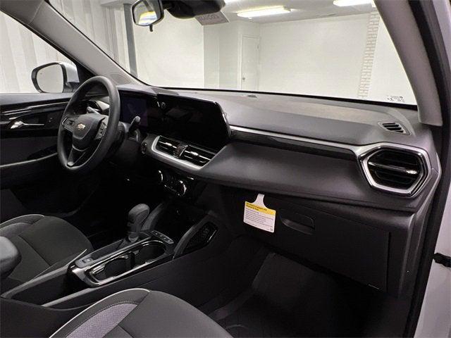 Photo of 2026 Summit White Chevrolet Trailblazer