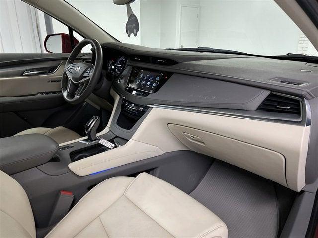 Photo of 2019 Red Horizon Tintcoat Cadillac XT5