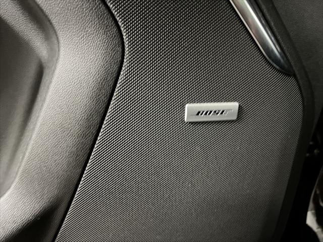 Photo of 2024 Onyx Black GMC Yukon XL