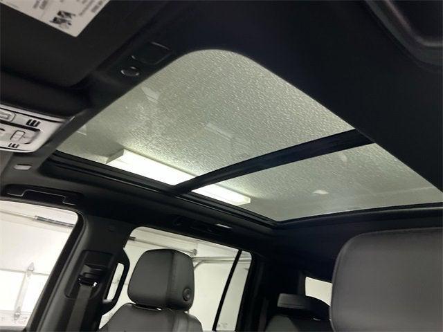 Photo of 2024 Onyx Black GMC Yukon XL