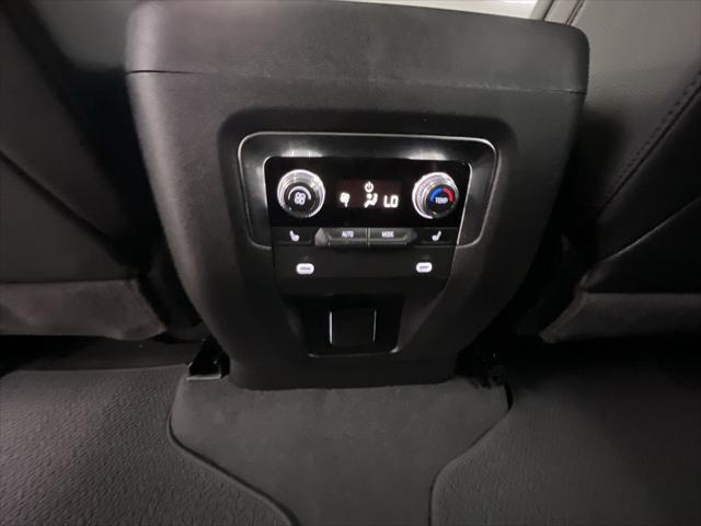 Photo of 2024 Onyx Black GMC Yukon XL