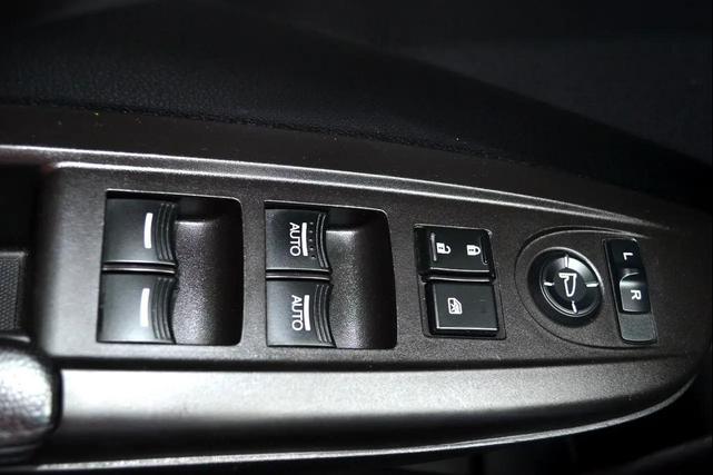 Photo of 2013 Black Acura RDX