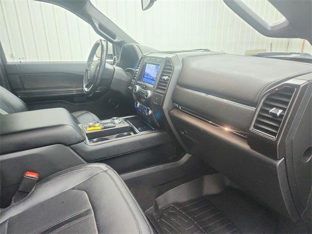Photo of 2020 Star White Ford Expedition