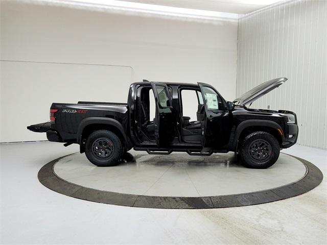 Photo of 2025 Black Nissan Frontier