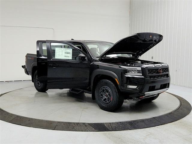 Photo of 2025 Black Nissan Frontier