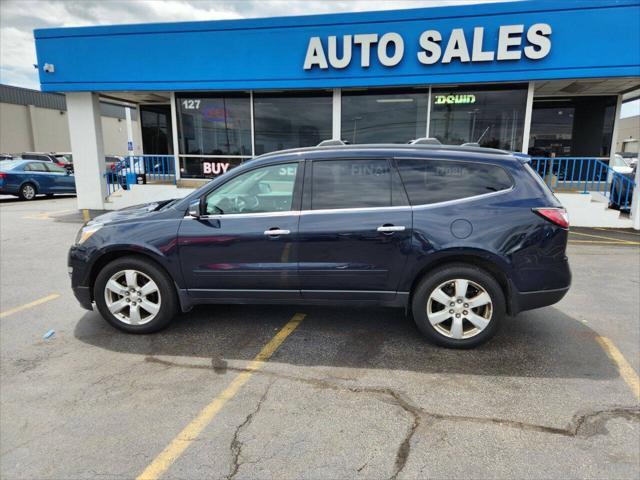 Photo of 2016 Blue Velvet Metallic Chevrolet Traverse