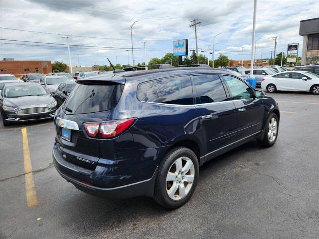 Photo of 2016 Blue Velvet Metallic Chevrolet Traverse