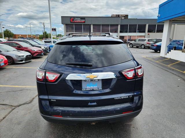 Photo of 2016 Blue Velvet Metallic Chevrolet Traverse