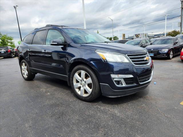 Photo of 2016 Blue Velvet Metallic Chevrolet Traverse
