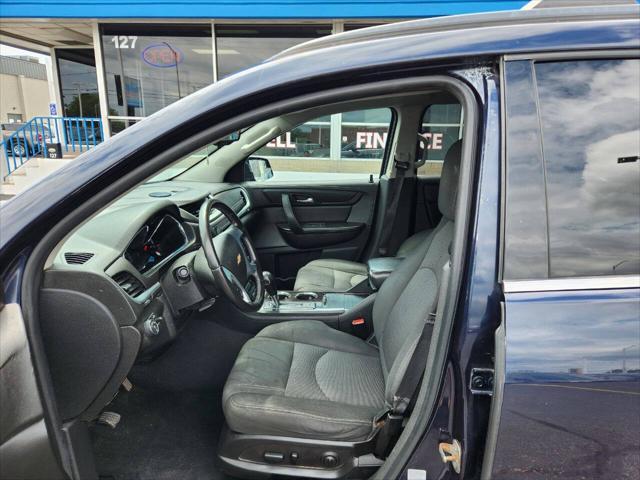 Photo of 2016 Blue Velvet Metallic Chevrolet Traverse