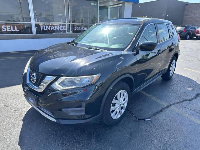 Photo of 2017 Magnetic Black Nissan Rogue