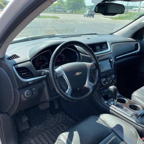 Photo of 2016 White Chevrolet Traverse