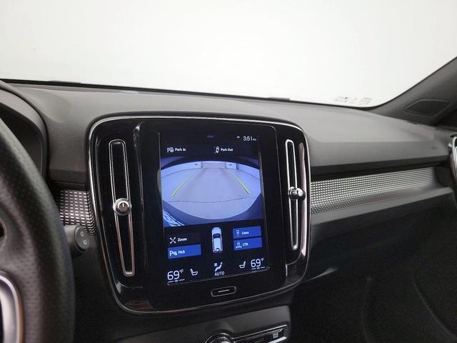 Photo of 2019 Gray Volvo XC40
