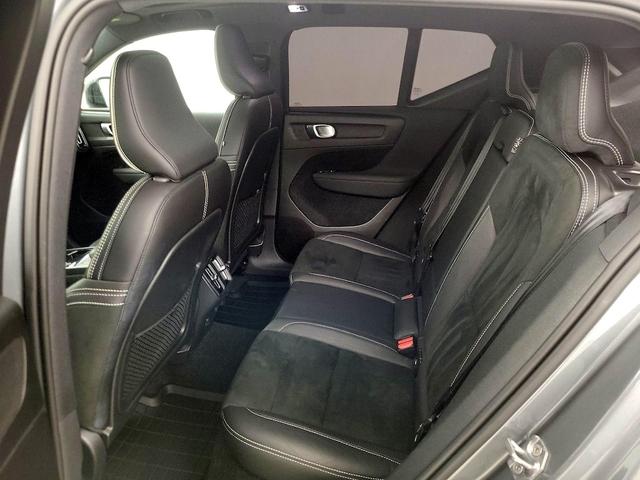 Photo of 2019 Gray Volvo XC40
