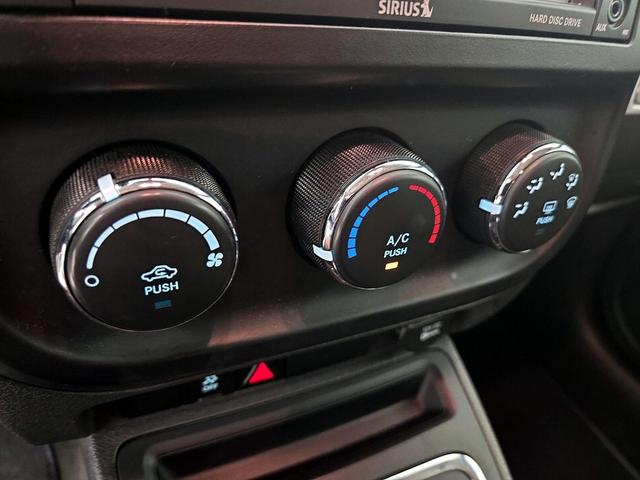 Photo of 2016 Gray Jeep Compass