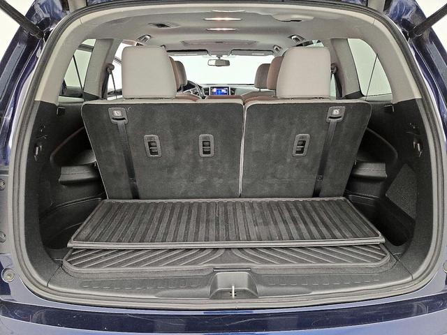Photo of 2017 Blue Honda Pilot