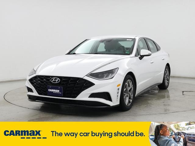 Photo of 2020 White Hyundai SONATA