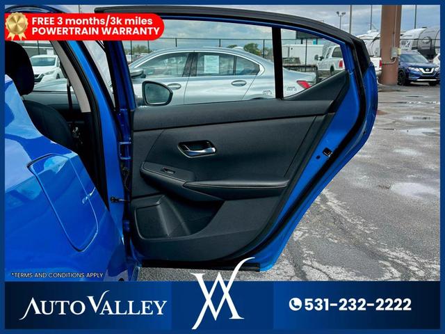 Photo of 2021 Electric Blue Metallic Nissan Sentra