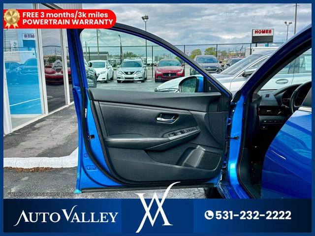 Photo of 2021 Electric Blue Metallic Nissan Sentra