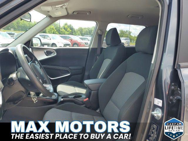 Photo of 2023 Gravity Gray Kia Soul