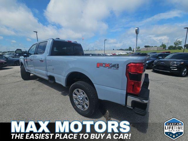 Photo of 2025 Glacier Gray Metallic Tri-Coat Ford F-350
