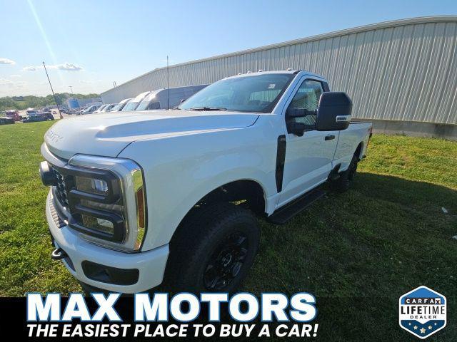 Photo of 2025 Oxford White Ford F-350