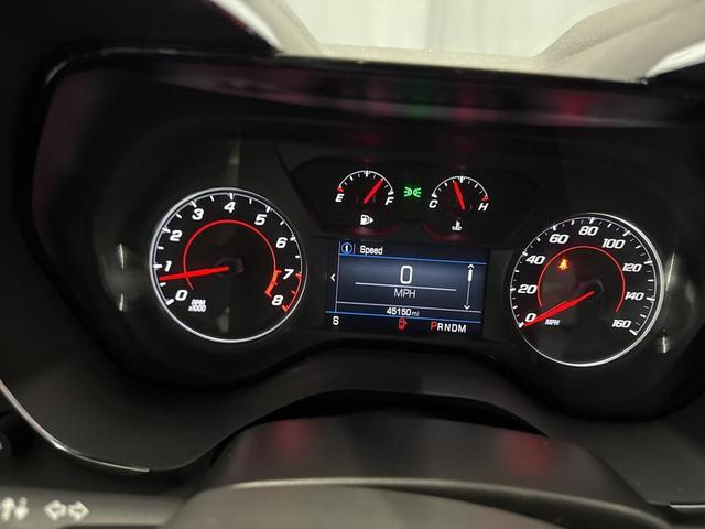 Photo of 2023 Summit White Chevrolet Camaro