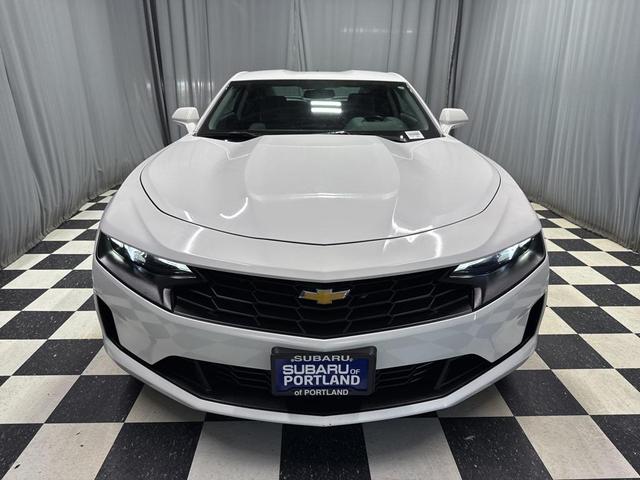 Photo of 2023 Summit White Chevrolet Camaro