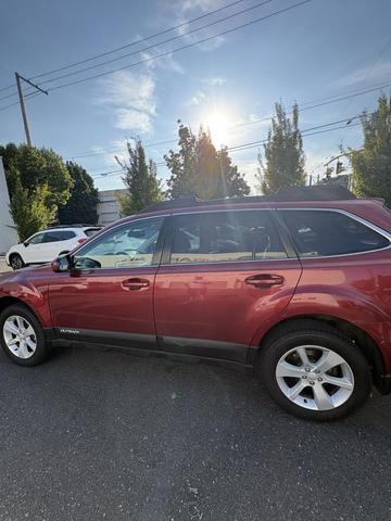 Photo of 2014 Venetian Red Pearl Subaru Outback