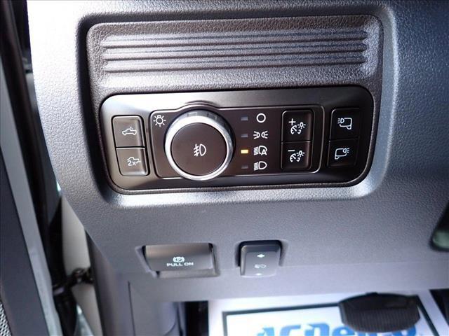 Photo of 2025 Glacier Gray Metallic Tri-Coat Ford F-350