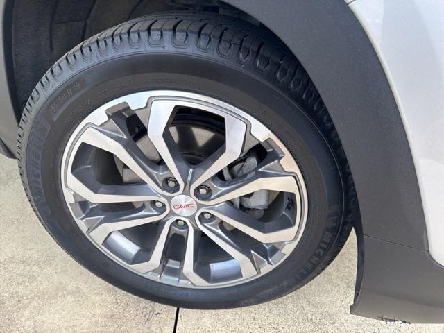 Photo of 2020 Quicksilver Metallic GMC Terrain
