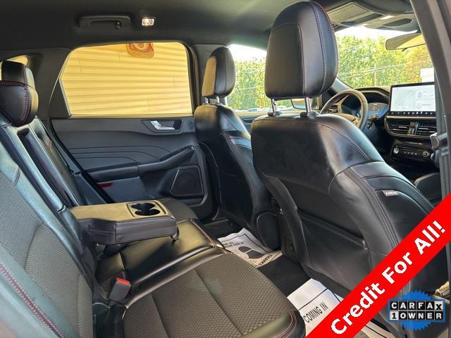 Photo of 2023 Vapor Blue Metallic Ford Escape