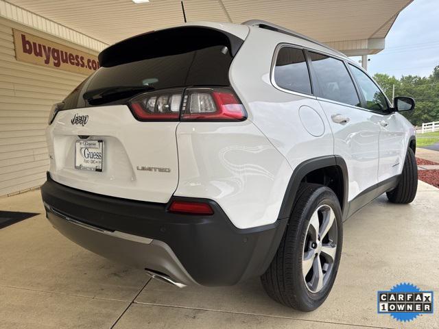 Photo of 2021 Bright White Clearcoat Jeep Cherokee
