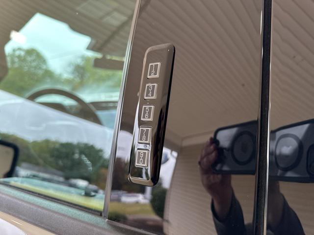 Photo of 2023 Avalanche Ford F-150