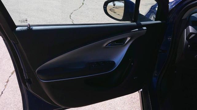 Photo of 2012 Blue Topaz Metallic Chevrolet Volt