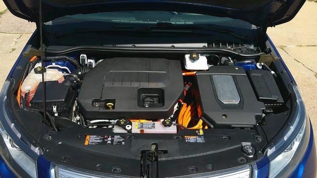 Photo of 2012 Blue Topaz Metallic Chevrolet Volt