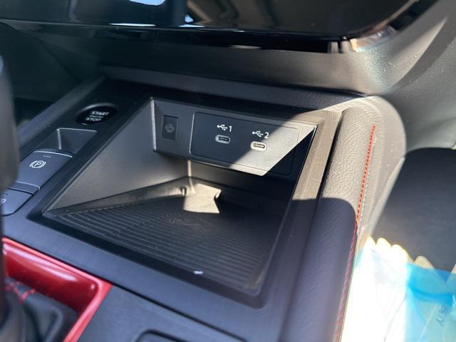 Photo of 2025 Arctic Ice Blue Metallic/Super Black Nissan Kicks