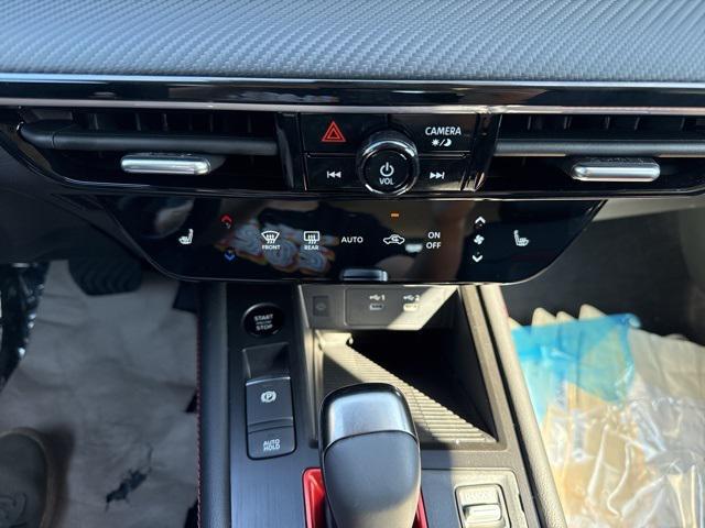 Photo of 2025 Arctic Ice Blue Metallic/Super Black Nissan Kicks