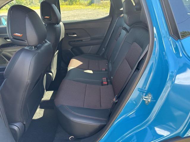 Photo of 2025 Arctic Ice Blue Metallic/Super Black Nissan Kicks