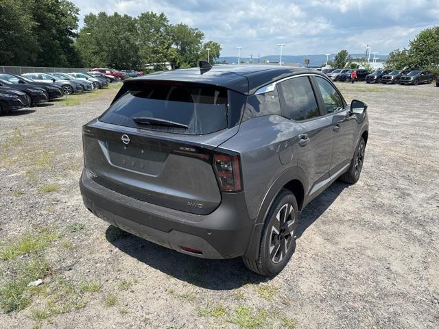 Photo of 2025 Gun Metallic/Super Black Nissan Kicks