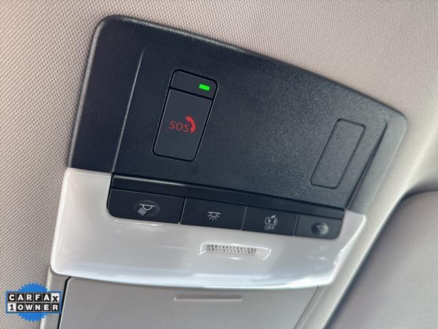 Photo of 2024 Pearl White Tricoat Nissan Pathfinder