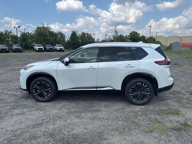 Photo of 2025 Everest White Pearl Nissan Rogue